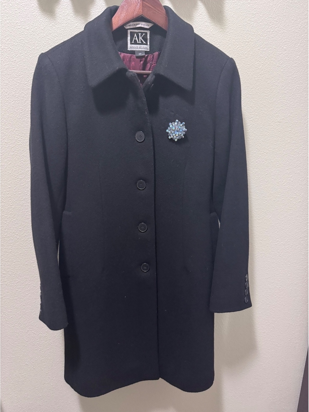 AK Anne Klein Women’s 4P Black 100% Wool Long Coat Petite Dress Career Brooch